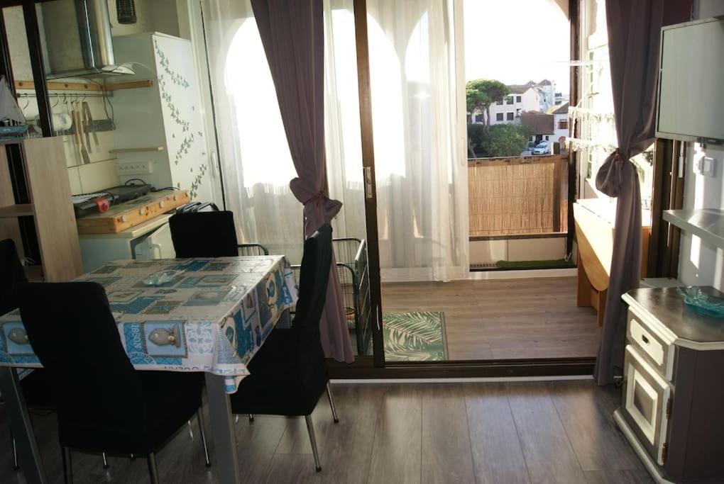 Appartement 5 Couchages Tout Confort Proche Mer Le Barcares Luaran gambar